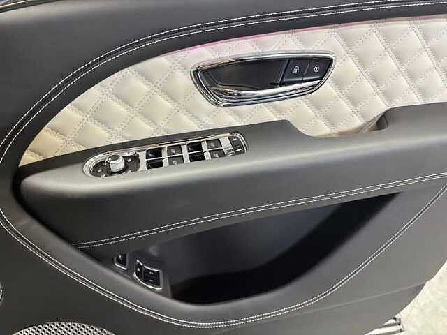 21:Bentley Bentayga S V8, SUV, Titan Grey, Bentley Belfast