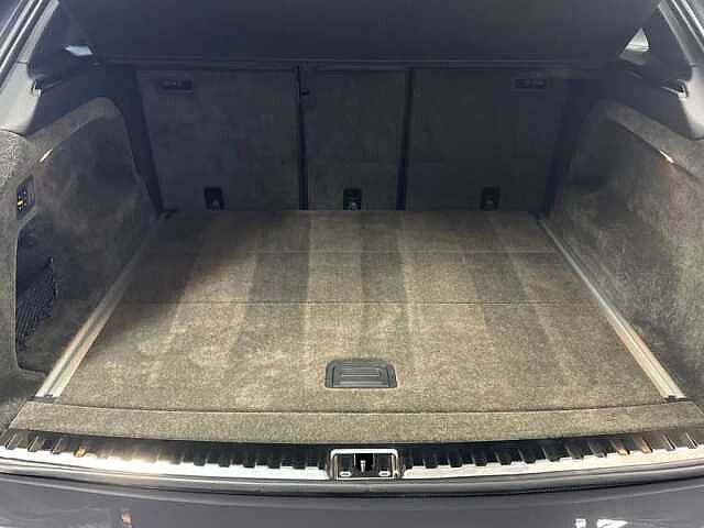 12:Bentley Bentayga S V8, SUV, Titan Grey, Bentley Belfast