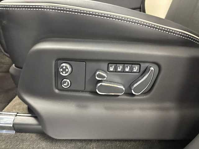 33:Bentley Bentayga S V8, SUV, Titan Grey, Bentley Belfast